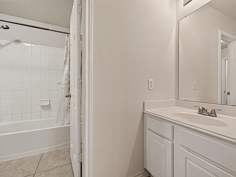5006 Juniper Walk Ln — Photo 33