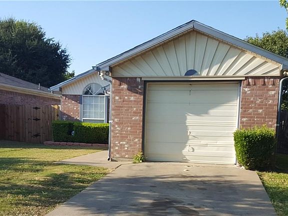 2nd image of 2604 Whitehurst Dr