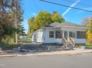 21 Edward St, Cohoes, NY 12047