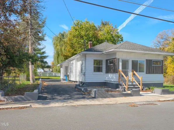 21 Edward Street, Cohoes, NY 12047