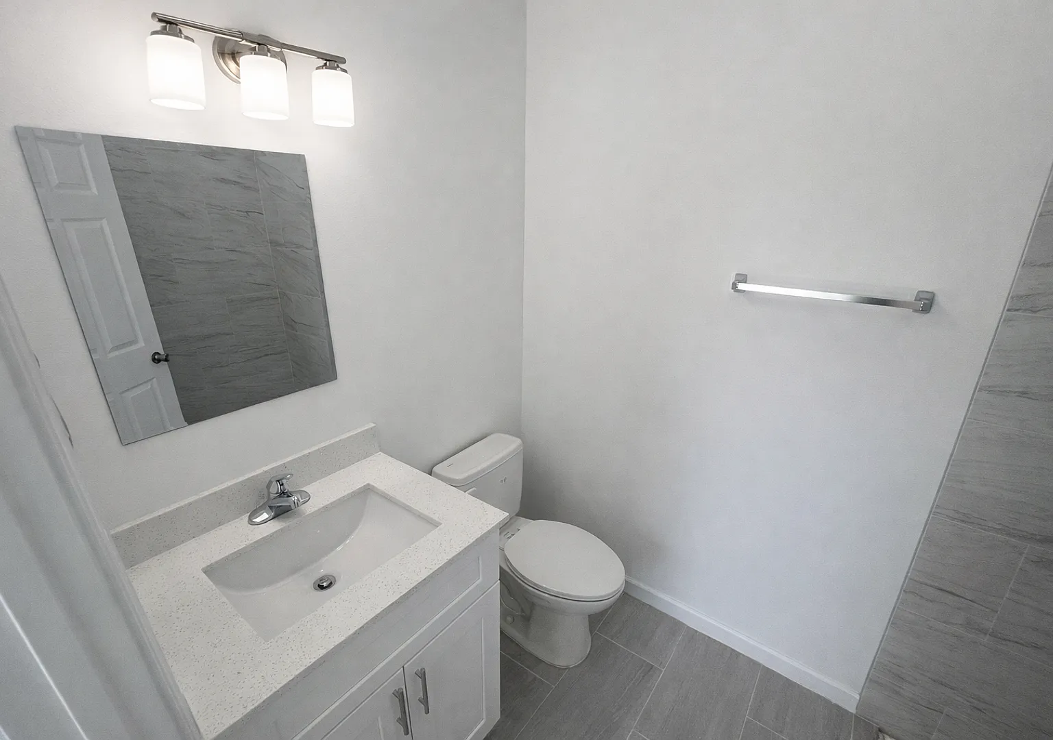 Brand New Modern Sf Home 3bd+Den/2ba With Garage In Lehigh Acres! — Photo 3