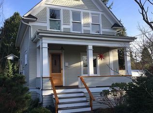 7048 18th Ave NW, Seattle, WA 98117