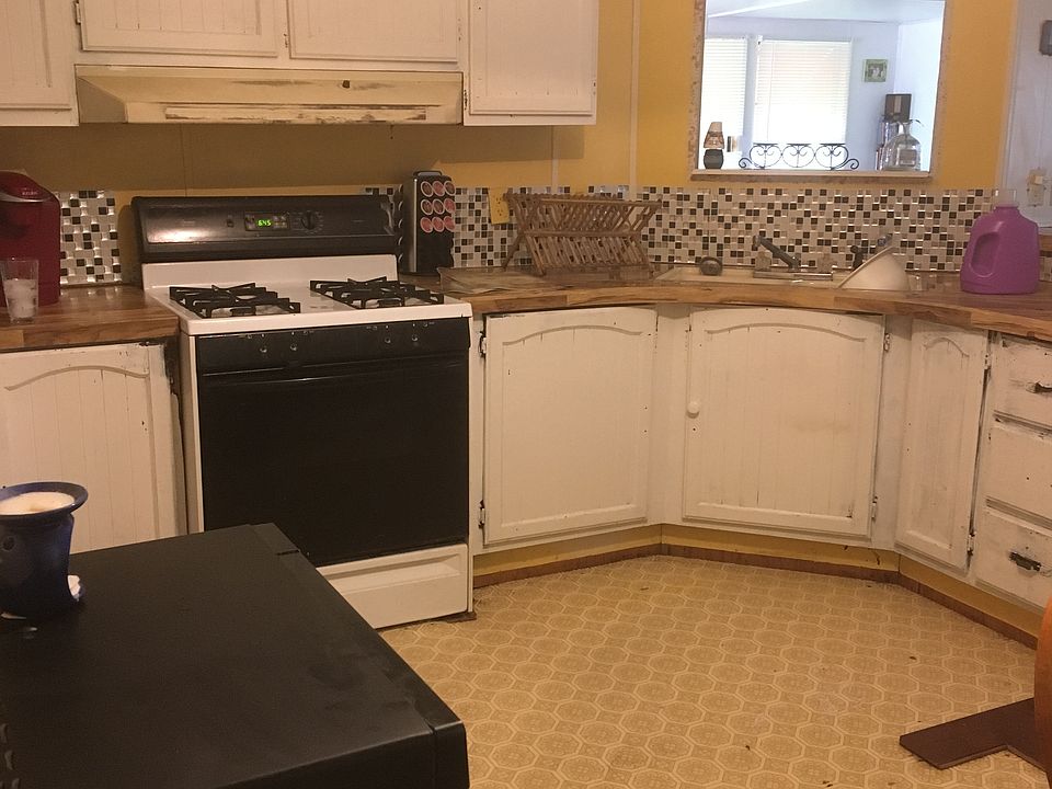 1st image of 281 Fescue Dr SE