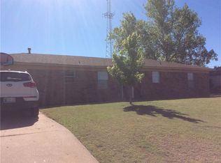 2104 Polly Pl, Guthrie, OK 73044