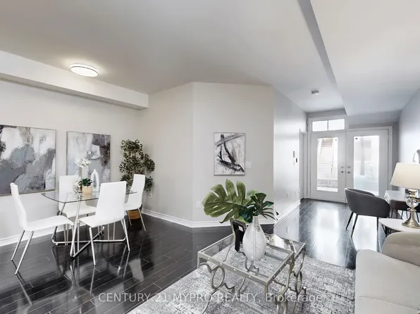 38 Gibson Ave #11, Toronto, ON M9N 0A5