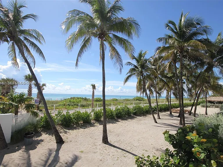 5161 Collins Ave #1217 — Photo 30