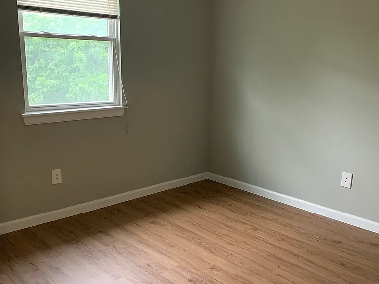 2819 Eaton St — Photo 5