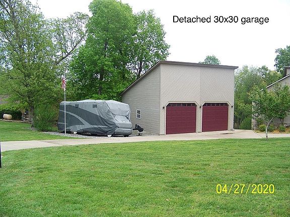 2nd image of 5 Jocelin Dr