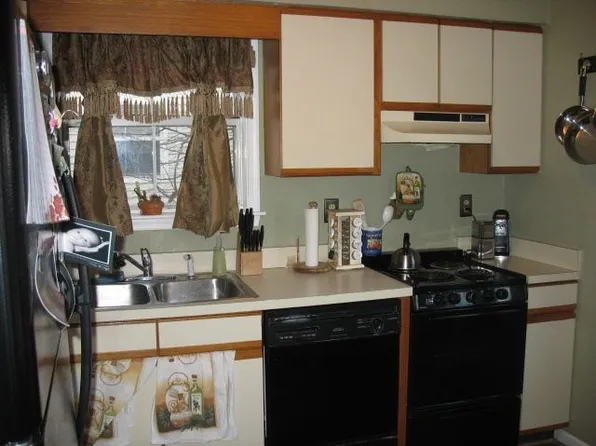 534 South St, Portsmouth, VA 23704