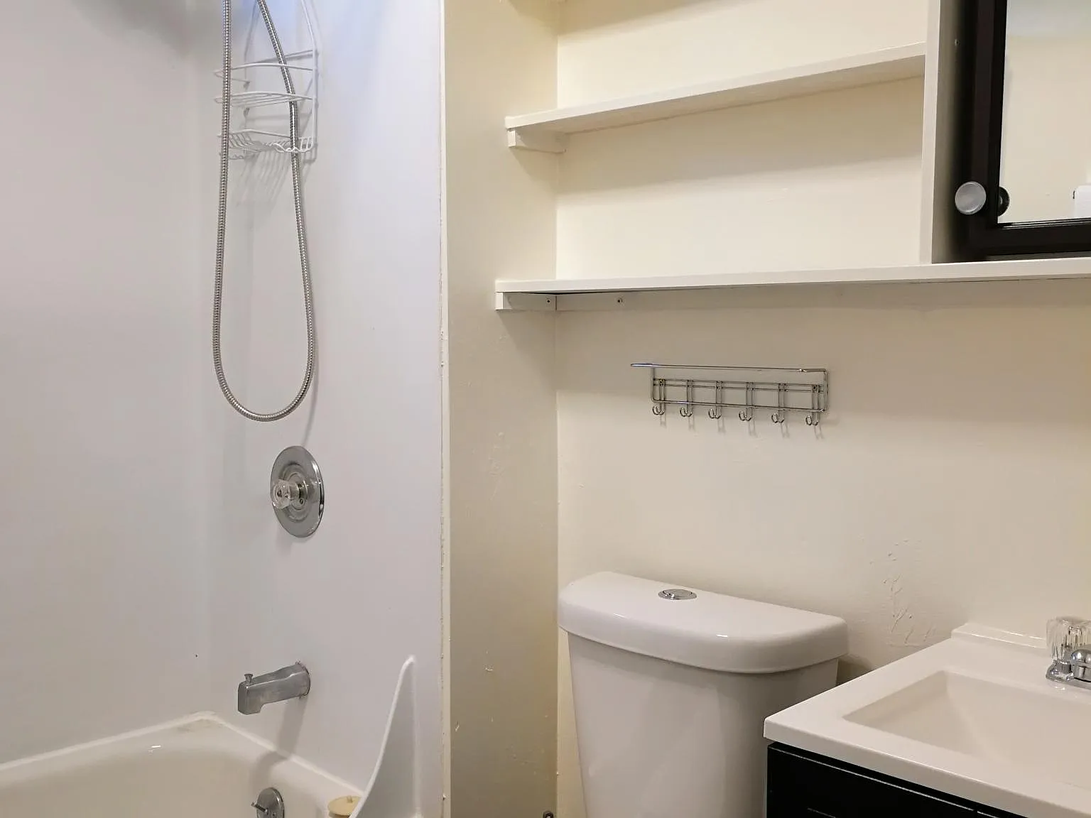 1003 E Jefferson St — Photo 4