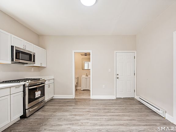 4th image of 465 Washington Avenue