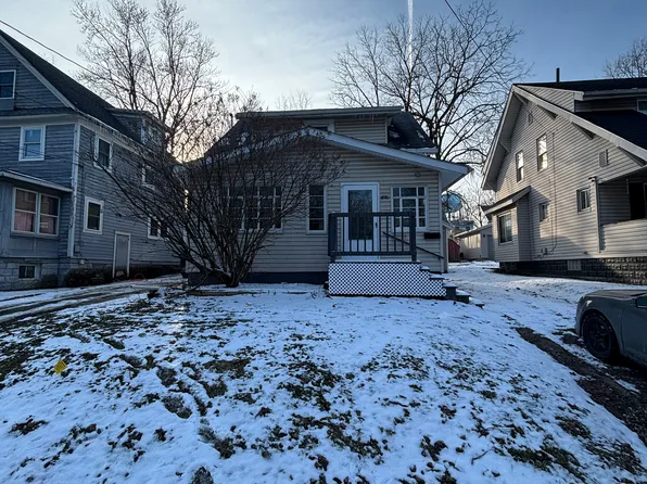 496 Whitney Ave, Akron, OH 44306