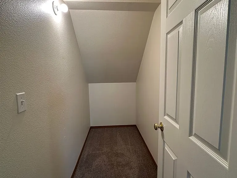 419 N Arbutus Ave — Photo 21