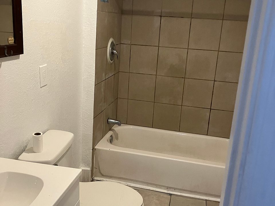 1st image of 1524 Cypress Ave