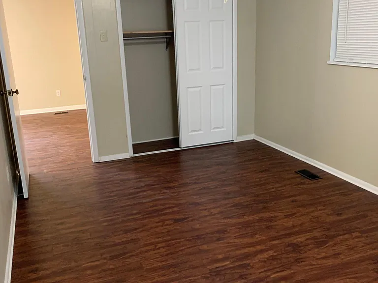 5 Southbrook Cir — Photo 9
