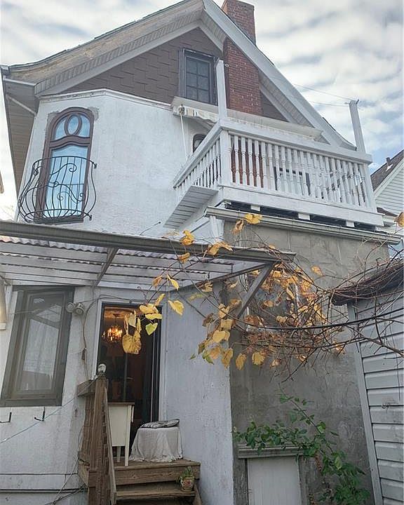 1st image of 8427 106th St