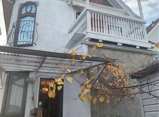 8427 106th St, Richmond Hill, NY 11418