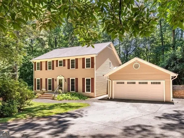 1942 Musket Ct, Stone Mountain, GA 30087