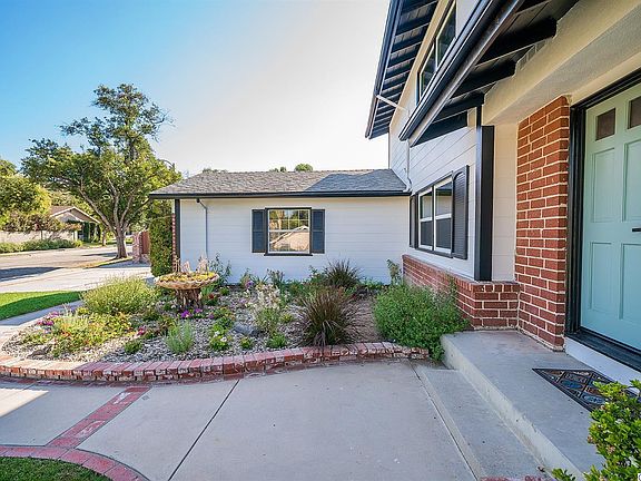 5th image of 23421 Covello St