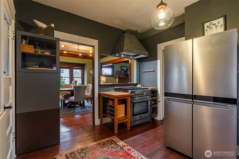 Thumbnail 11