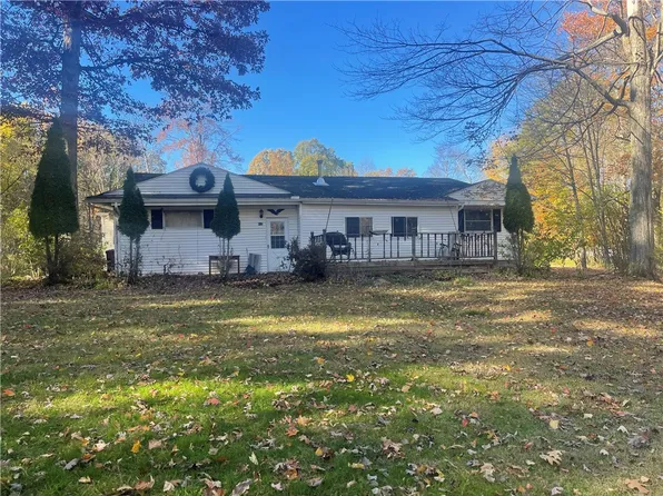 617 Fullingmill Rd, Mercer, PA 16137
