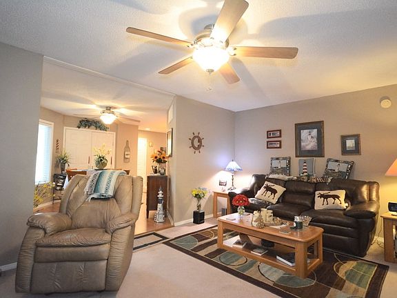 4th image of 11522 Bradley Dr