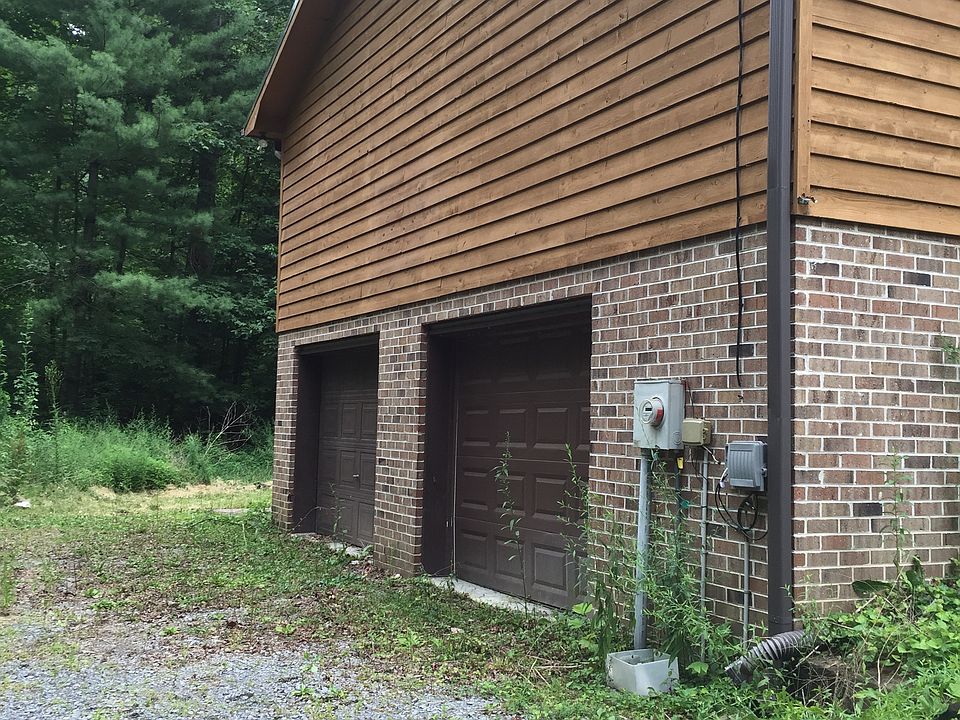 2nd image of 469 Georgetown Circle