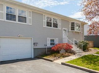 238 Macklin St, Cranston, RI 02920
