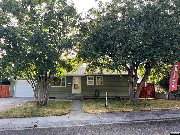 2nd image of 1009 Westwood Dr