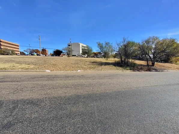 516 N McGee St, Borger, TX 79007