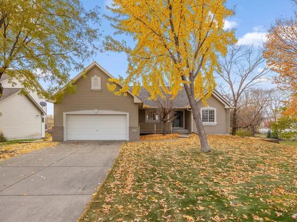 8798 Dunkirk Ct NE, Blaine, MN 55449