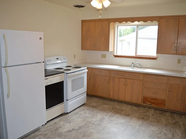 149 Leon St #1 — Photo 16