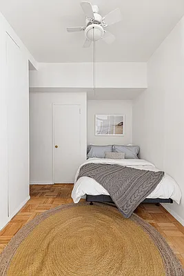 11 Riverside Drive #17WE in Upper West Side, Manhattan
