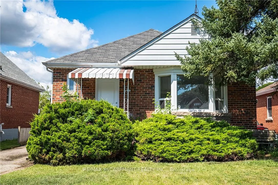 3 bed, $2,750 — Photo 1