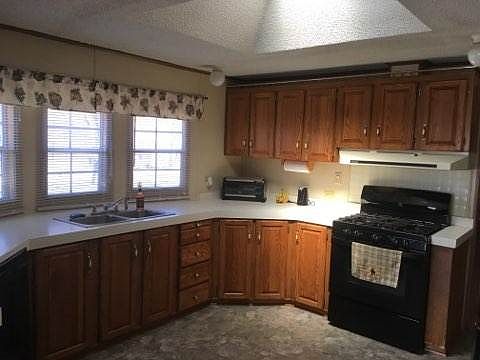 2nd image of 9175 Fisk Rd