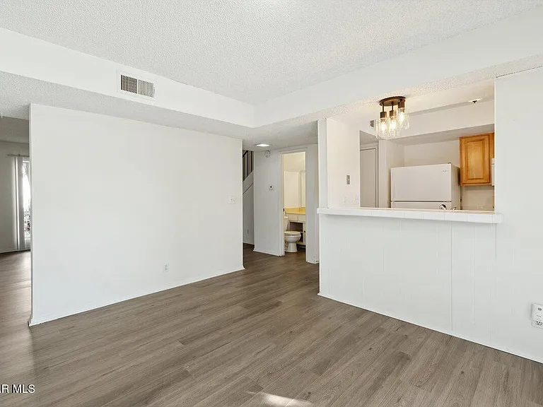 27401 Country Glen Rd — Photo 13