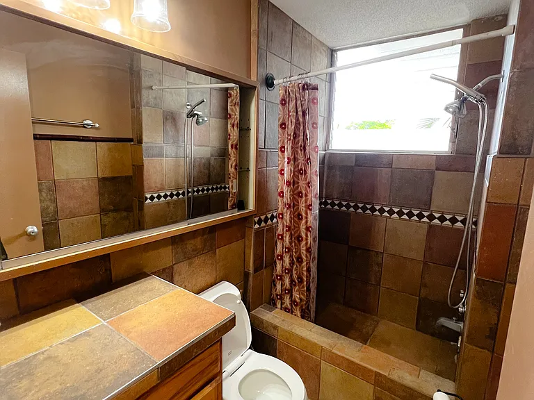 2412 Koa Ave #202 — Photo 3