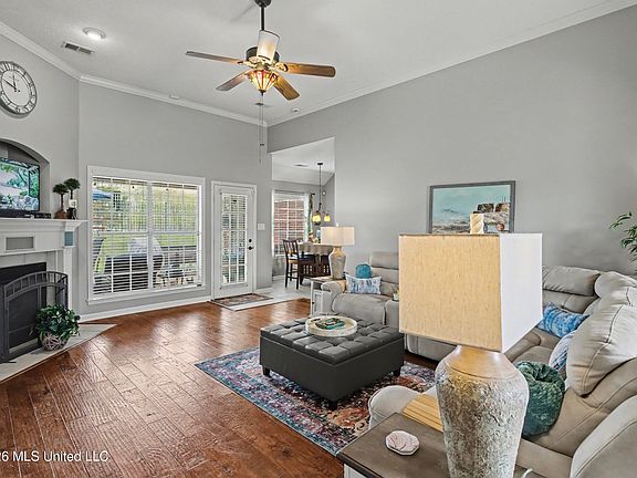 5th image of 7741 Meadow Ridge Ln
