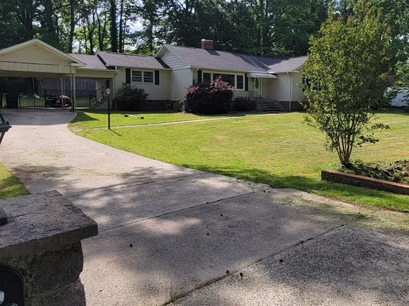 203 Tremont Dr, Burlington, NC 27215