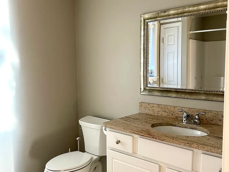 70 Billings St — Photo 15