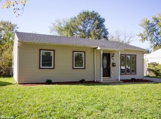 222 Nippert Ave, Romeoville, IL 60446