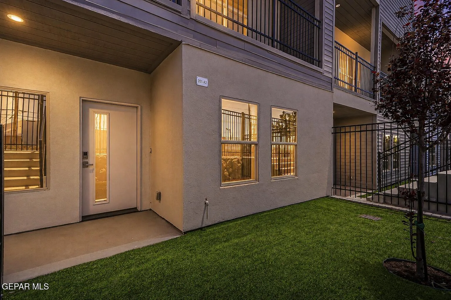 201 Desert Pass St — Photo 3