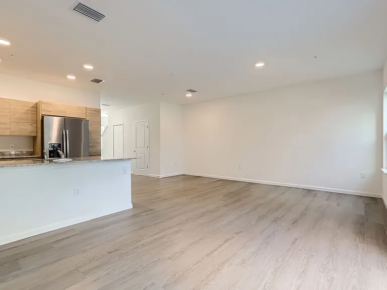 1217 Southstation Pl #502 — Photo 6