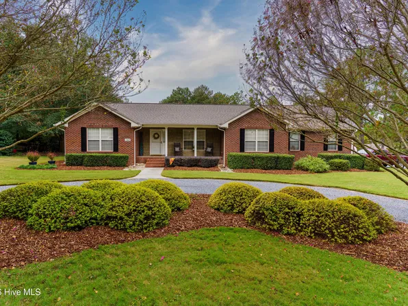 144 Edgewater Drive, Seven Lakes, NC 27376