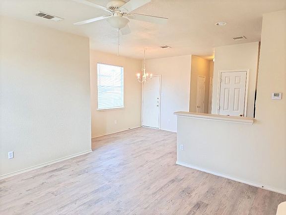 4th image of 13928 Cambourne Dr #A