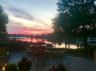 1470 Holly Point Rd, Norfolk, VA 23509