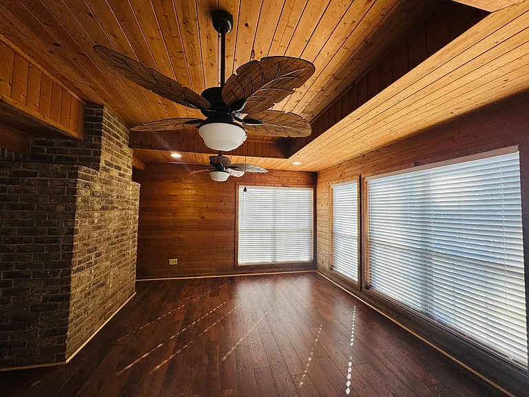 115 Fairview Dr — Photo 15