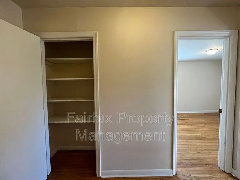 1935 Morehead Ave — Photo 18