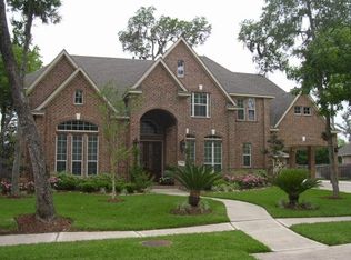 7734 Long Shadows Dr, Sugar Land, TX 77479