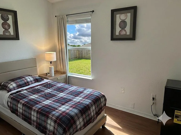 China Berry Cir — Photo 1